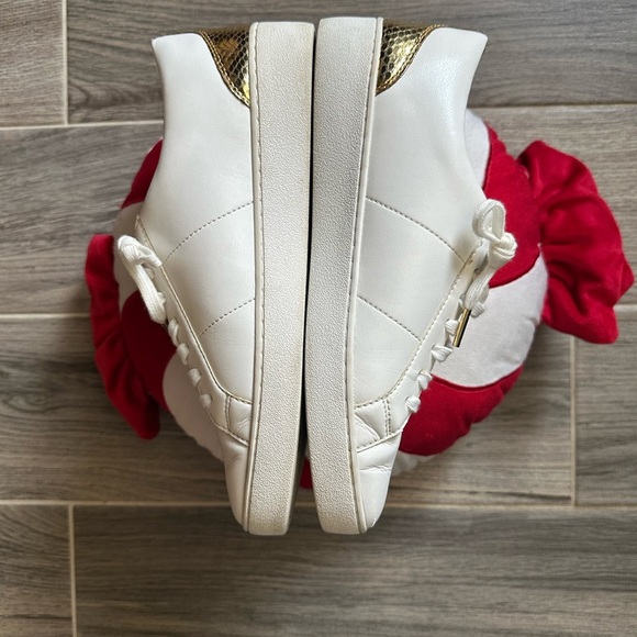 Michael Kors White Sneakers Minimalist Lace-Up Design Size 8 - Picture 2 of 11